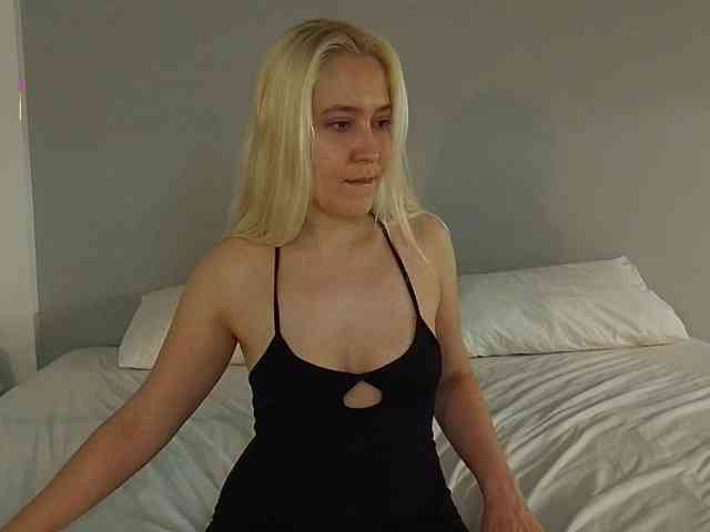 Bella-J Sex Cam Show