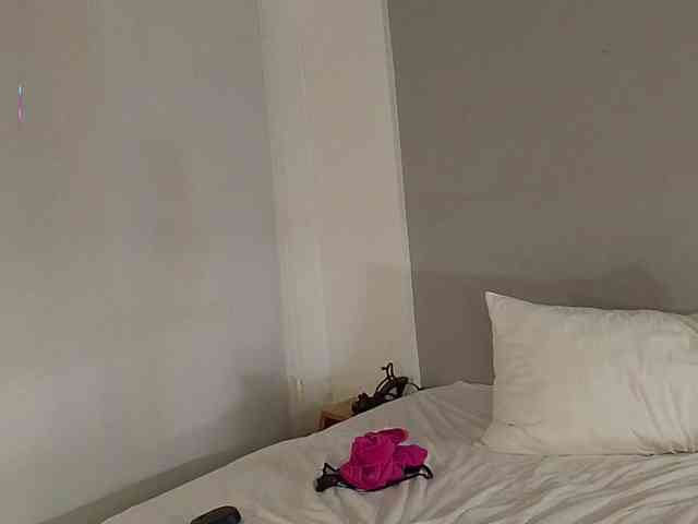 Bella_Byers webcam