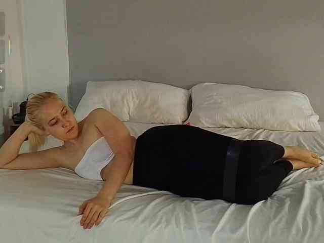 Bella_Byers webcam
