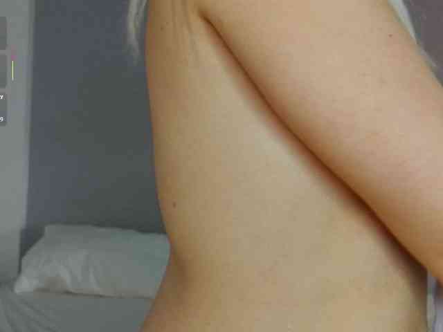 Bella_Byers webcam