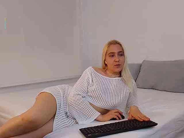 Bella_Byers