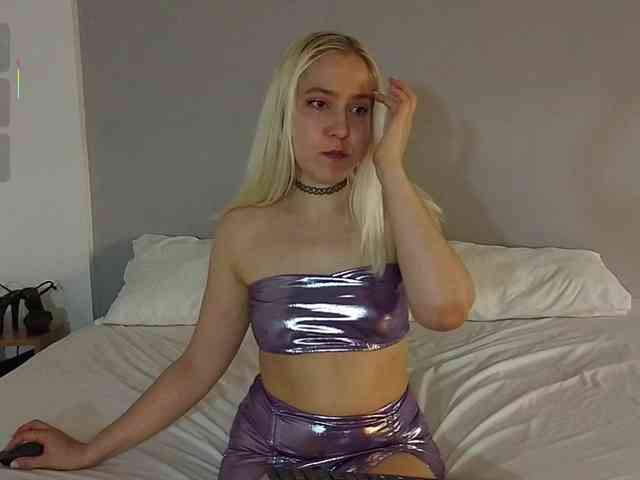 Bella_Byers webcam