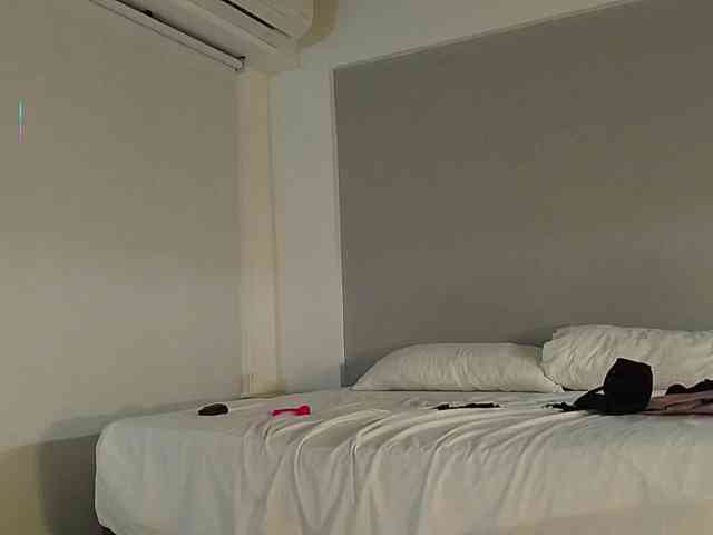 Bella_Byers webcam