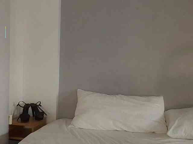 Bella_Byers webcam