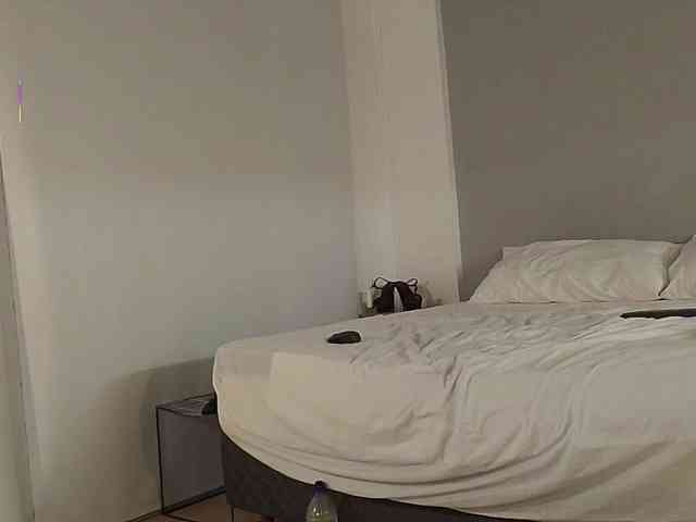 Bella_Byers webcam