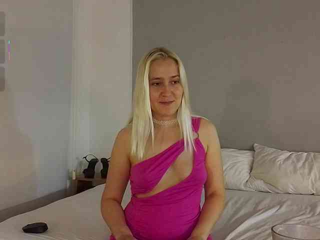 Bella_Byers webcam