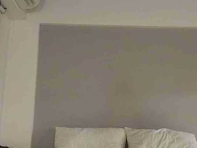 Bella_Byers webcam