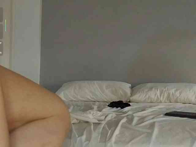 Bella_Byers webcam