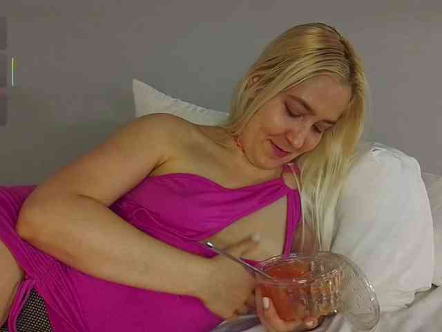 Bella_Byers webcam