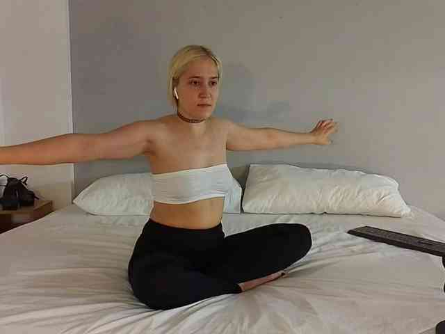 Bella_Byers webcam