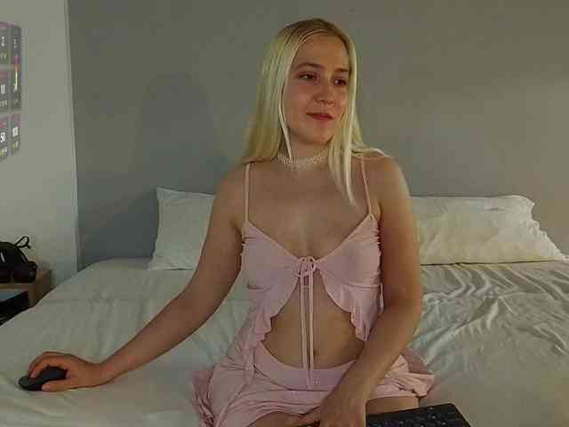 Bella_Byers webcam