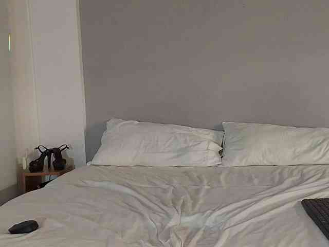 Bella_Byers webcam