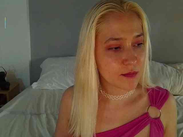 Bella_Byers webcam