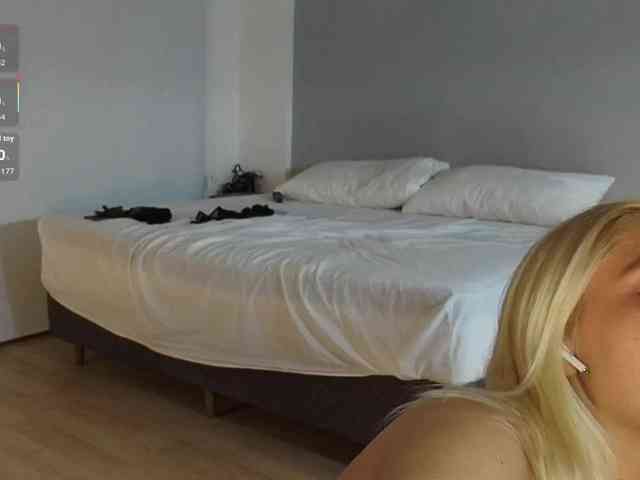 Bella_Byers webcam