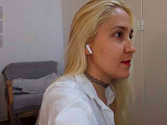 Model: Bella_Byers