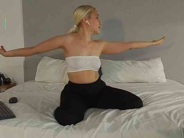 Bella_Byers webcam