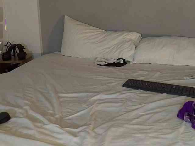 Bella_Byers webcam