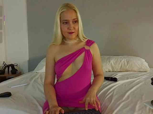 Bella_Byers webcam