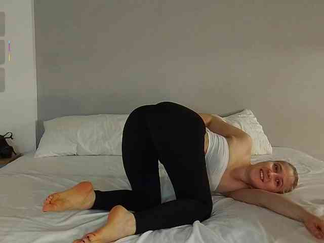 Bella_Byers webcam
