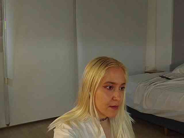 Bella_Byers webcam