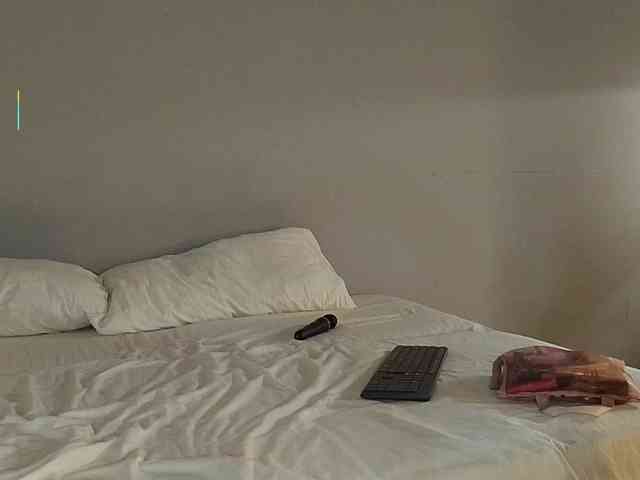 Bella_Byers webcam