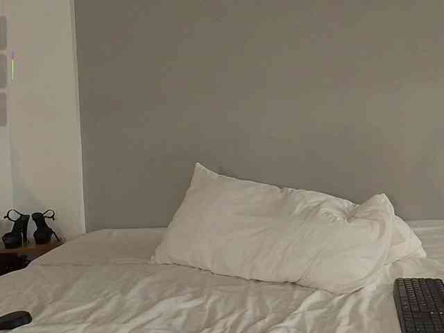 Bella_Byers webcam