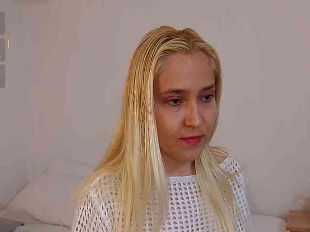 Bella_Byers webcam