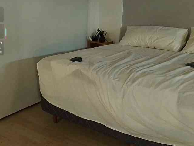 Bella_Byers webcam