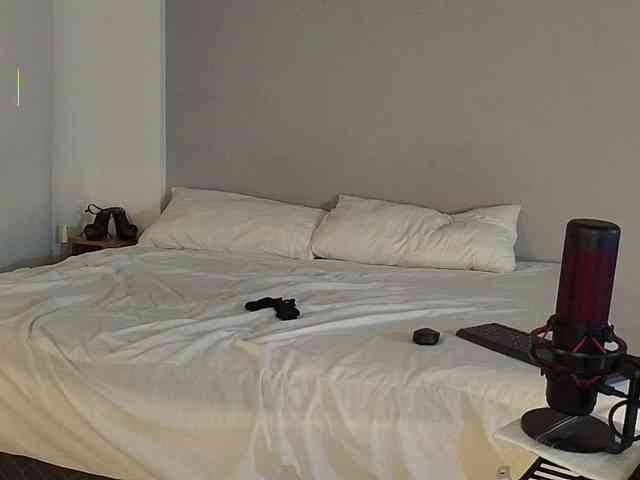 Bella_Byers webcam