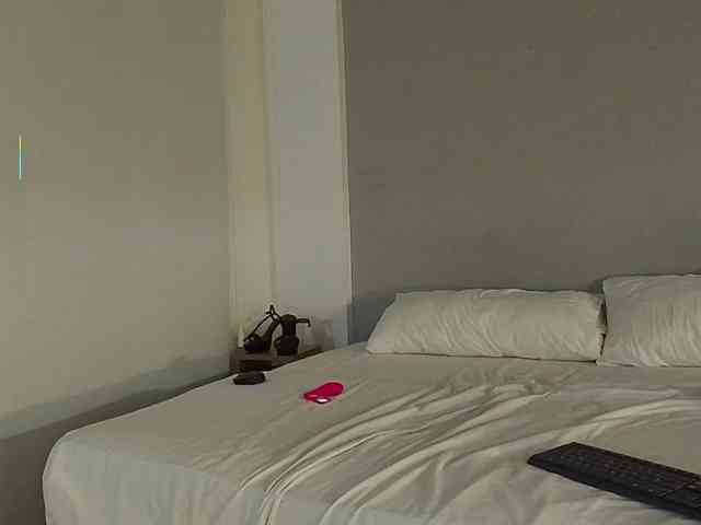 Bella_Byers webcam