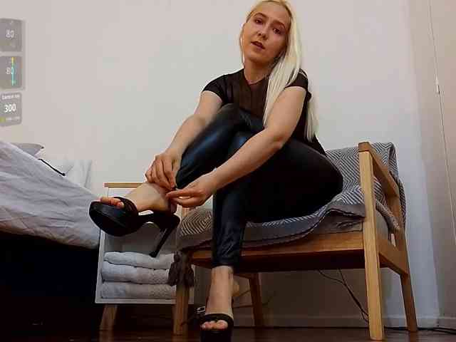 Bella_Byers webcam