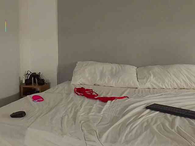 Bella_Byers webcam