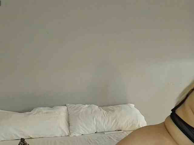 Bella_Byers webcam