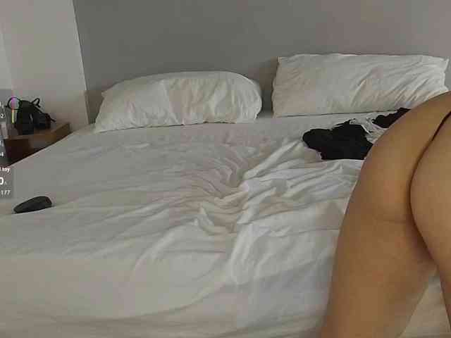 Bella_Byers webcam