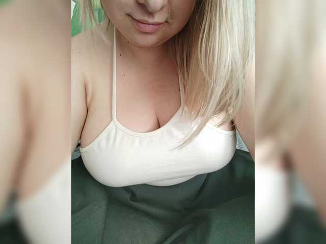 AmandaGreat live cam on BongaCams