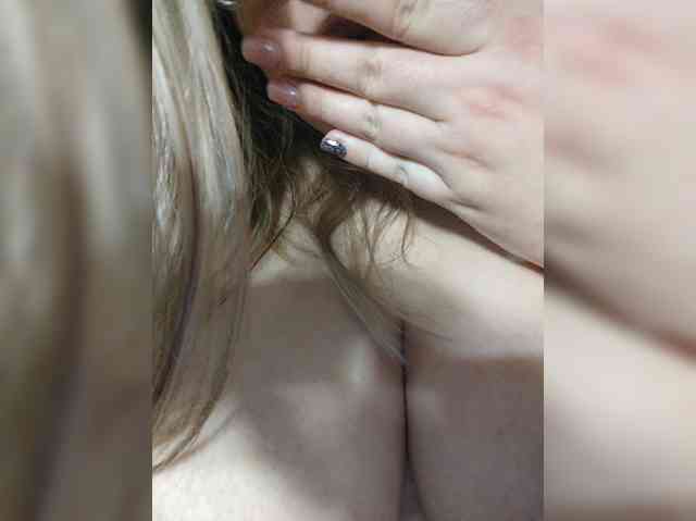 KissMyLipsXx