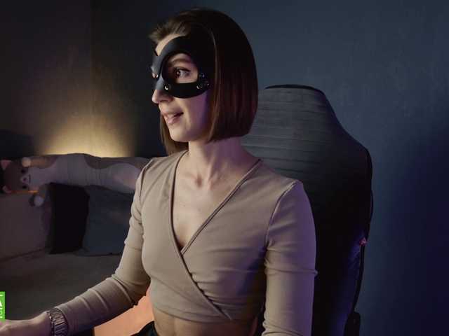 Jenniee's BongaCams show and profile