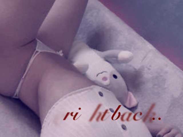 Jenniee live cam on BongaCams