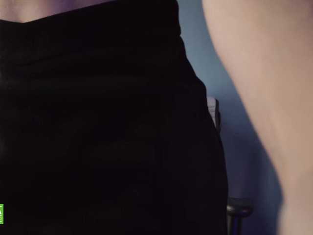 Jenniee live webcam show
