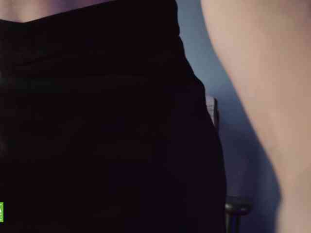 Jenniee webcam