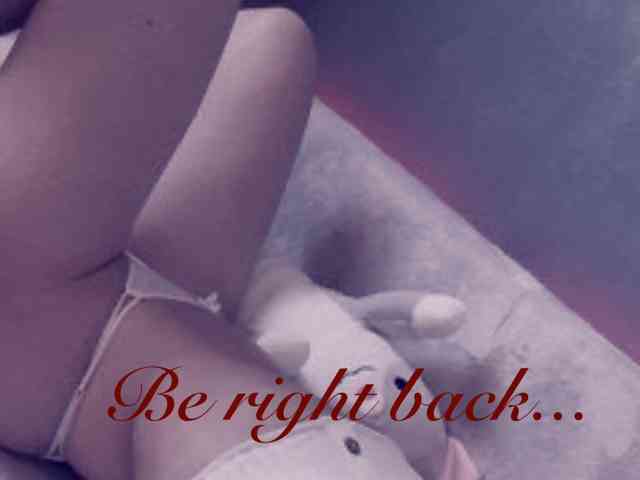 Jenniee webcam