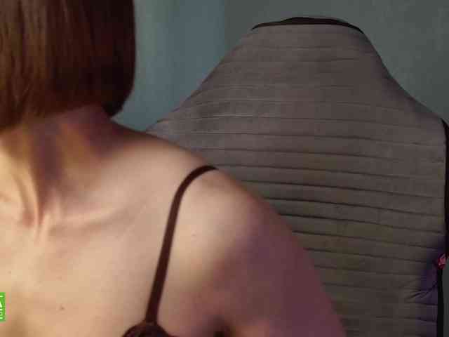 Jenniee webcam