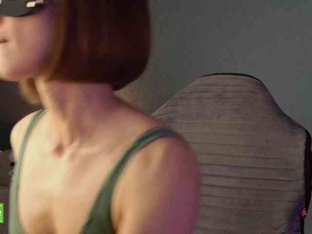 Jenniee webcam