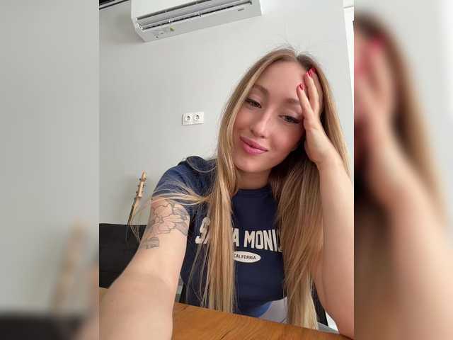 go to chat with Chloee