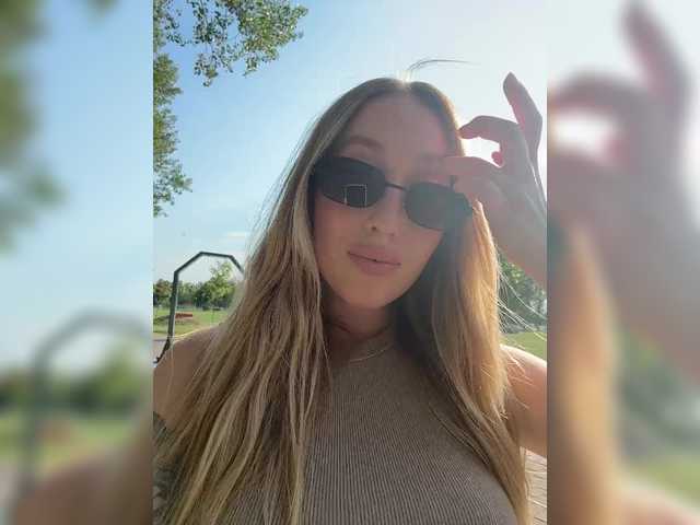 go to chat with Chloee