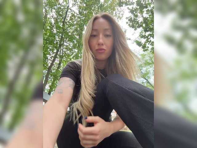 kirablake live sex show