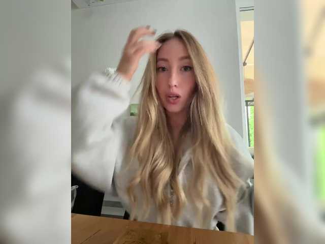 Live трансляция Chloee - slutnetki.online