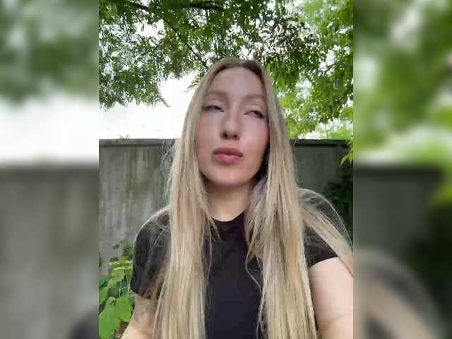 Chloee live cam