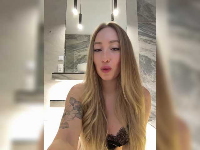 go to chat with Chloee