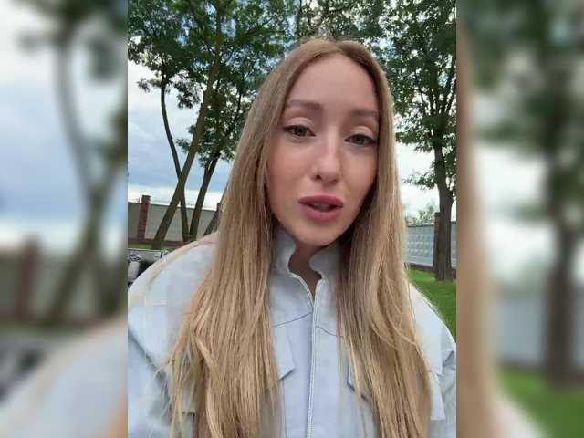 go to chat with Chloee